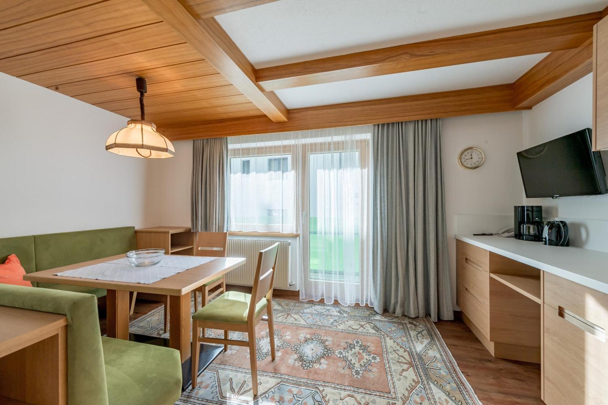 Apart Hotel Garni Wieser Sölden Exterior foto